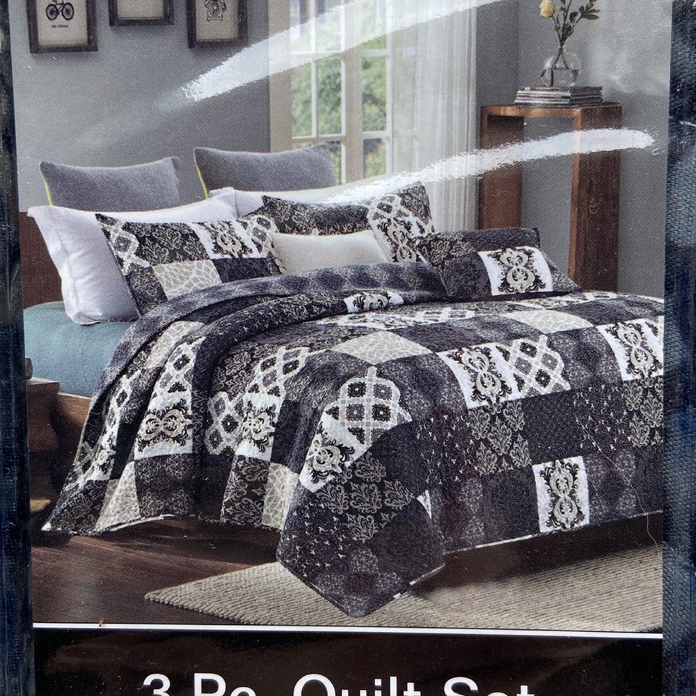 Virah Bella 3 piece  Quilt set Full/Queen